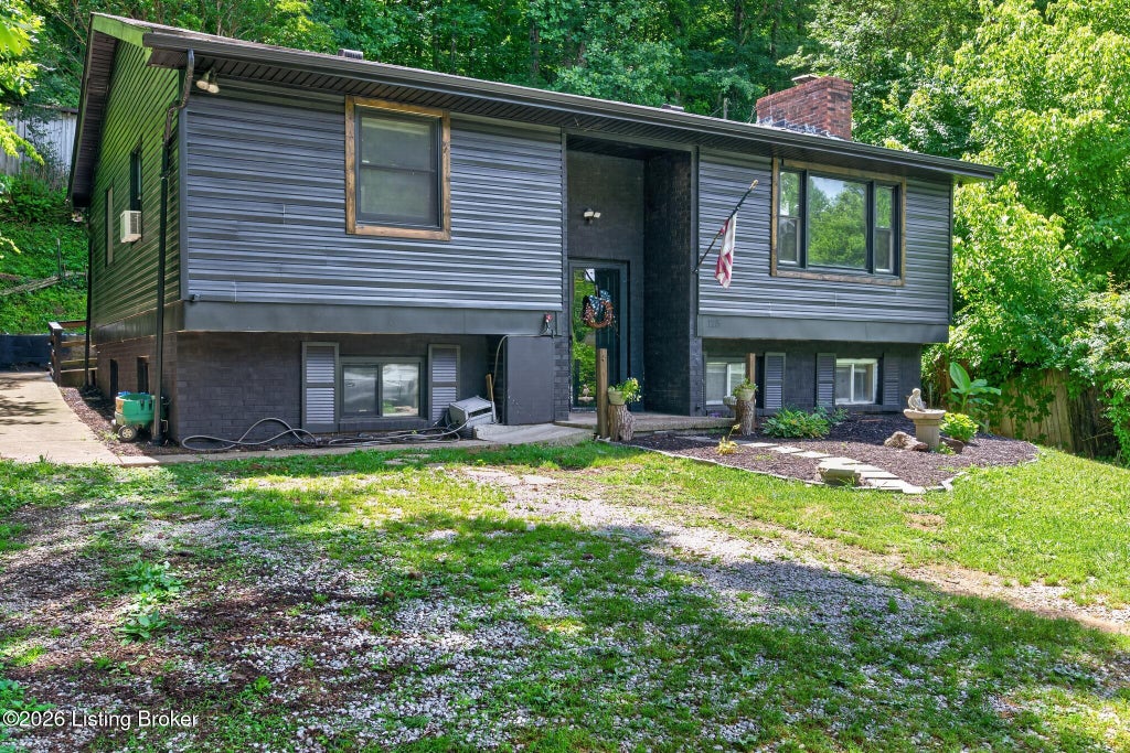 Photo of 115 Ccc Bottom Rd, McKee, KY 40447 (MLS # 1721263)