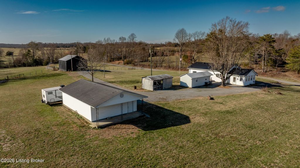 Photo of 1089 Warner Ridge Rd, Jamestown, KY 42629 (MLS # 1709099)