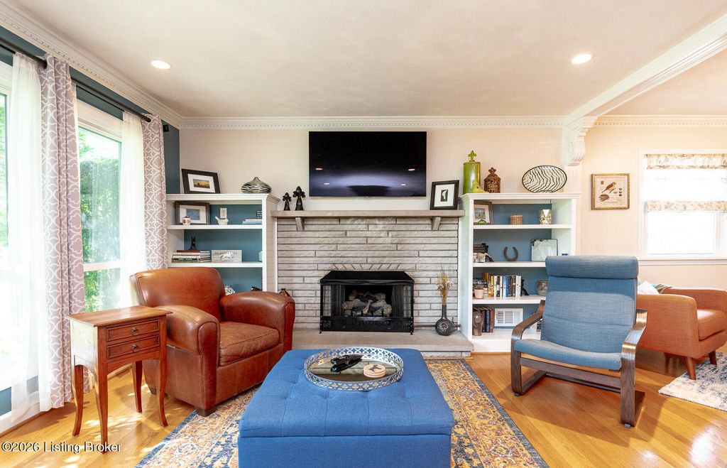 Photo of 813 McKinley Ave, Louisville, KY 40217 (MLS # 1723592)