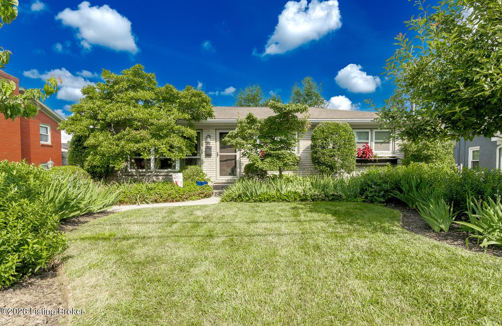 Photo of 813 McKinley Ave, Louisville, KY 40217 (MLS # 1723592)