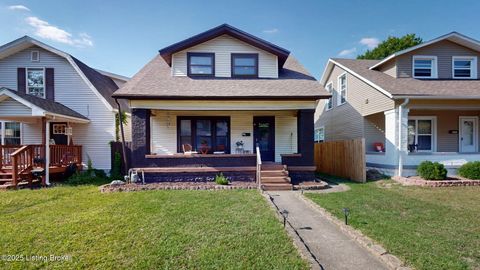 Photo of 2119 Reno Ave, New Albany, IN 47150 (MLS # 1706429)