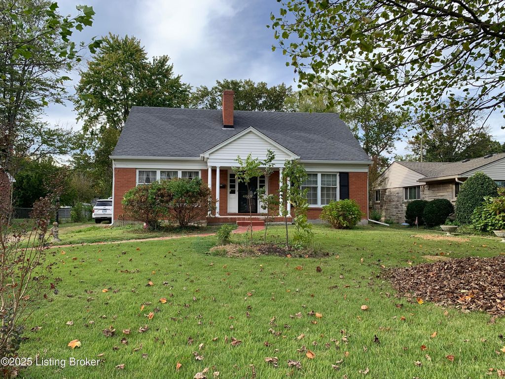 Photo of 4609 Tween Rd, Louisville, KY 40207 (MLS # 1705086)