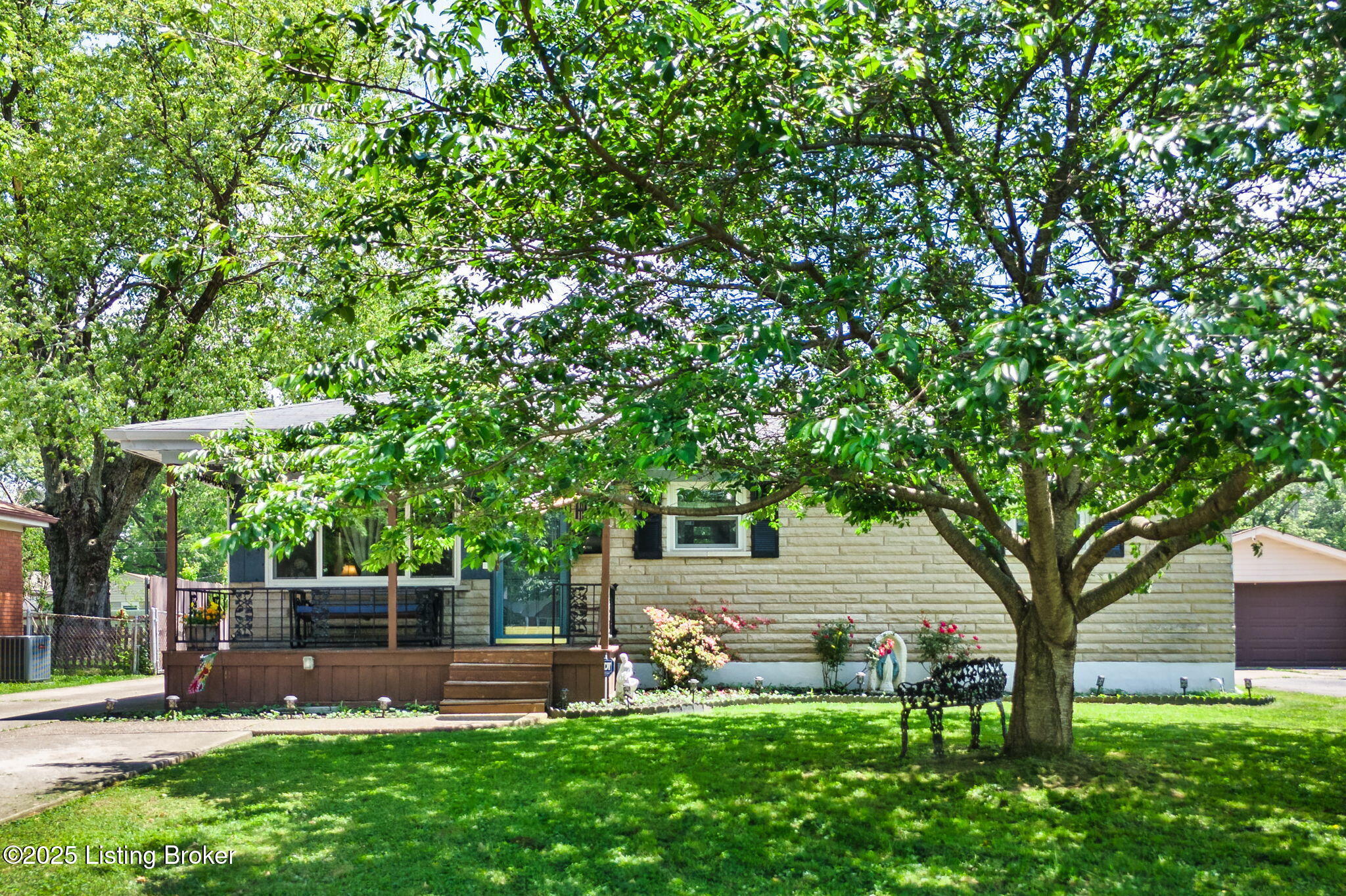 9705 Thor Ave, Louisville, Kentucky image 1