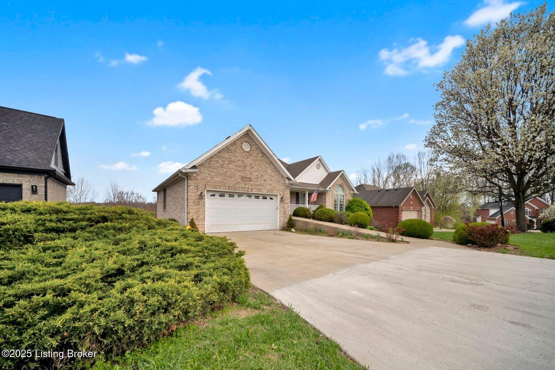 4420 Stone Wynde Dr, Louisville, Pennsylvania image 5