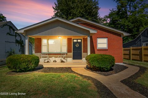 Photo of 204 E Muir Ave, Bardstown, KY 40004 (MLS # 1699974)