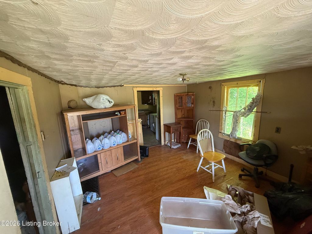Photo of 12810 E Orell Rd, Louisville, KY 40272 (MLS # 1717628)