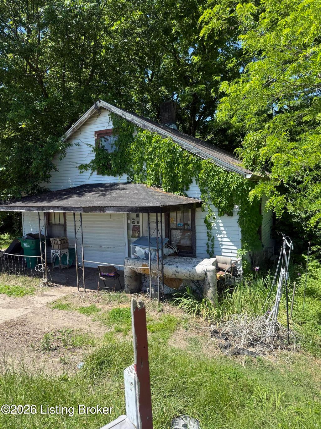 Photo of 12810 E Orell Rd, Louisville, KY 40272 (MLS # 1717628)
