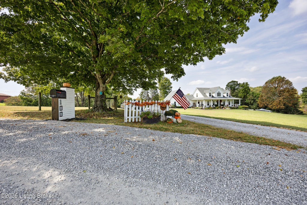 Photo of 100 Bryant Ln, Elk Horn, KY 42733 (MLS # 1732311)