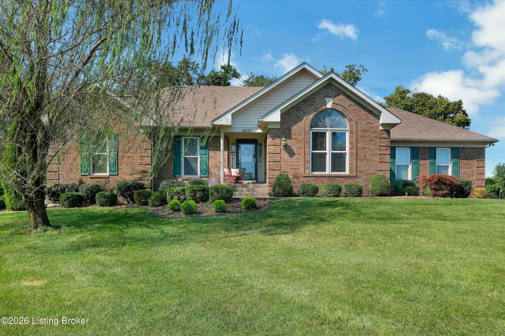 Photo of 2400 Eastwood Cir, Crestwood, KY 40014 (MLS # 1728045)