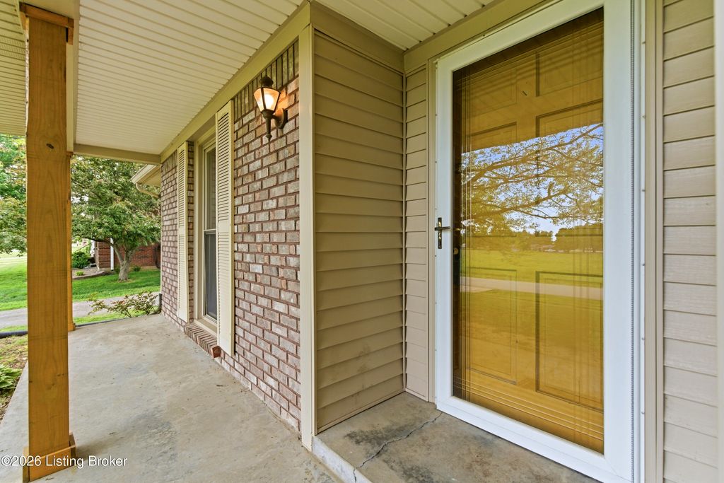 Photo of 125 Bluegrass Way, Mt Washington, KY 40047 (MLS # 1715884)