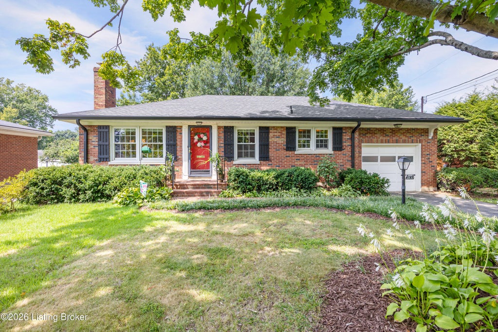 Photo of 2847 Regan Ave, Louisville, KY 40206 (MLS # 1731074)