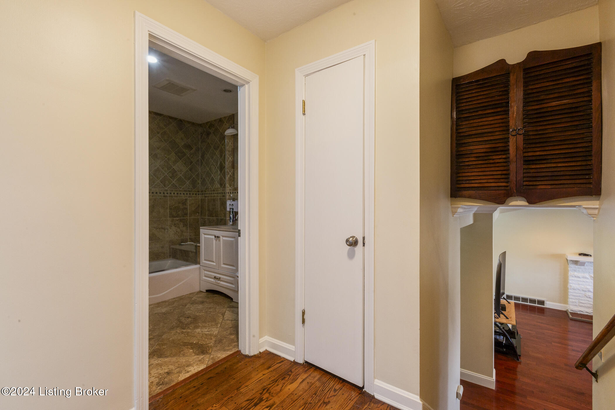 8301 Denise Dr, Louisville, Kentucky image 23