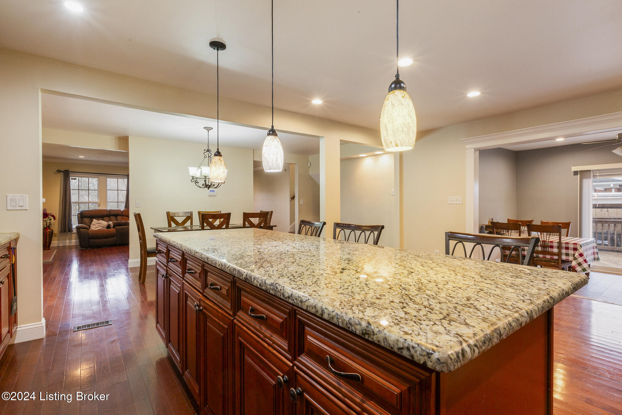 8301 Denise Dr, Louisville, Kentucky image 10