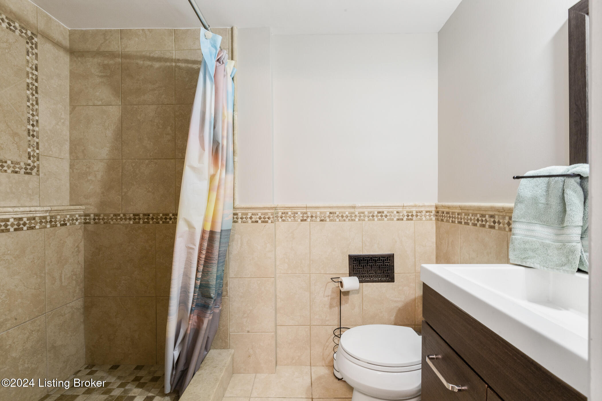 8301 Denise Dr, Louisville, Kentucky image 30