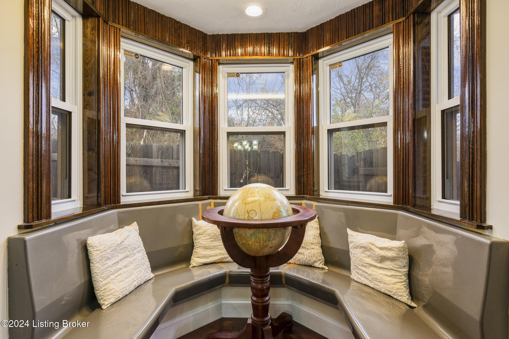 8301 Denise Dr, Louisville, Kentucky image 6