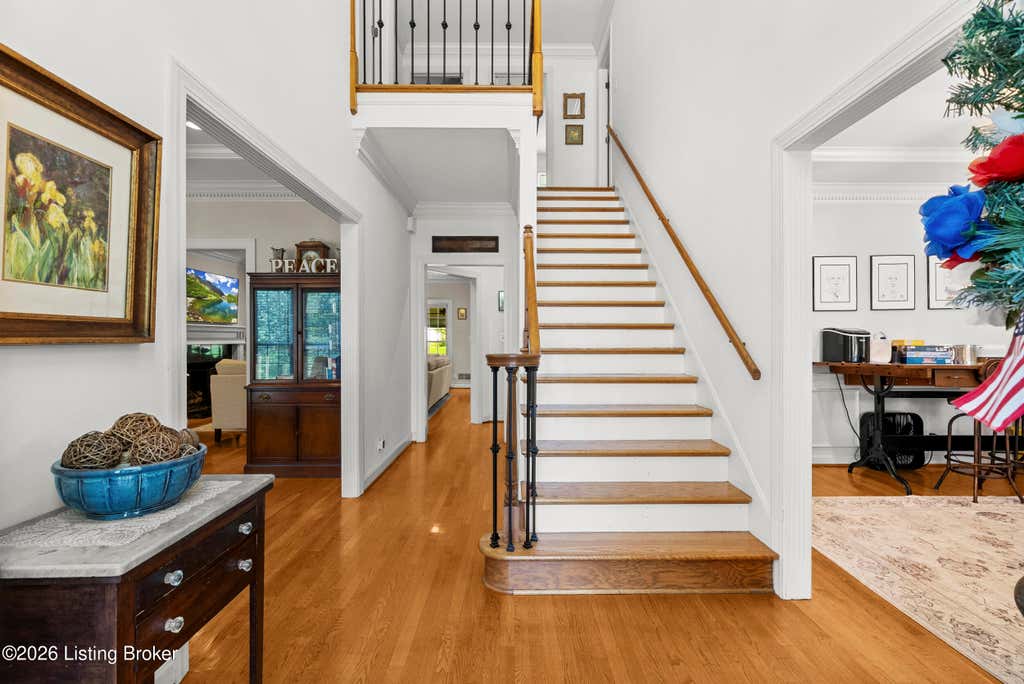 Photo of 14606 Lake Bluff Pl, Louisville, KY 40245 (MLS # 1724722)