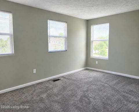 Tiny photo for 6912 Beckingham Blvd, Louisville, KY 40299 (MLS # 1729620)