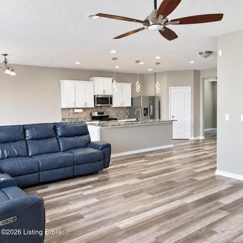 Tiny photo for 6912 Beckingham Blvd, Louisville, KY 40299 (MLS # 1729620)