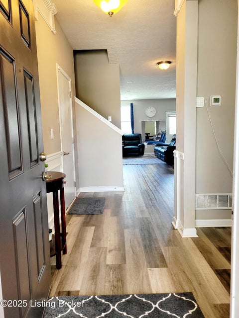Tiny photo for 6912 Beckingham Blvd, Louisville, KY 40299 (MLS # 1729620)