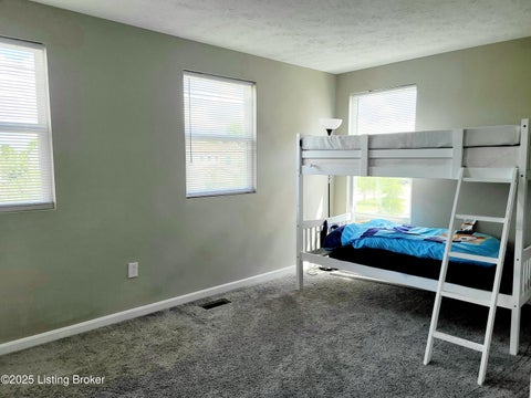 Tiny photo for 6912 Beckingham Blvd, Louisville, KY 40299 (MLS # 1729620)