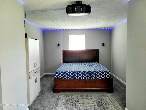 Tiny photo for 6912 Beckingham Blvd, Louisville, KY 40299 (MLS # 1729620)