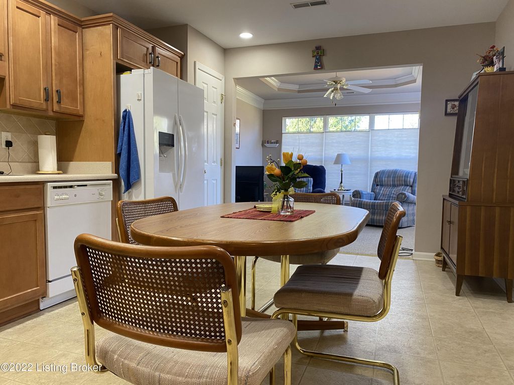 Photo of 9919 Chenoweth Vista Way, Louisville, KY 40299 (MLS # 1625778)