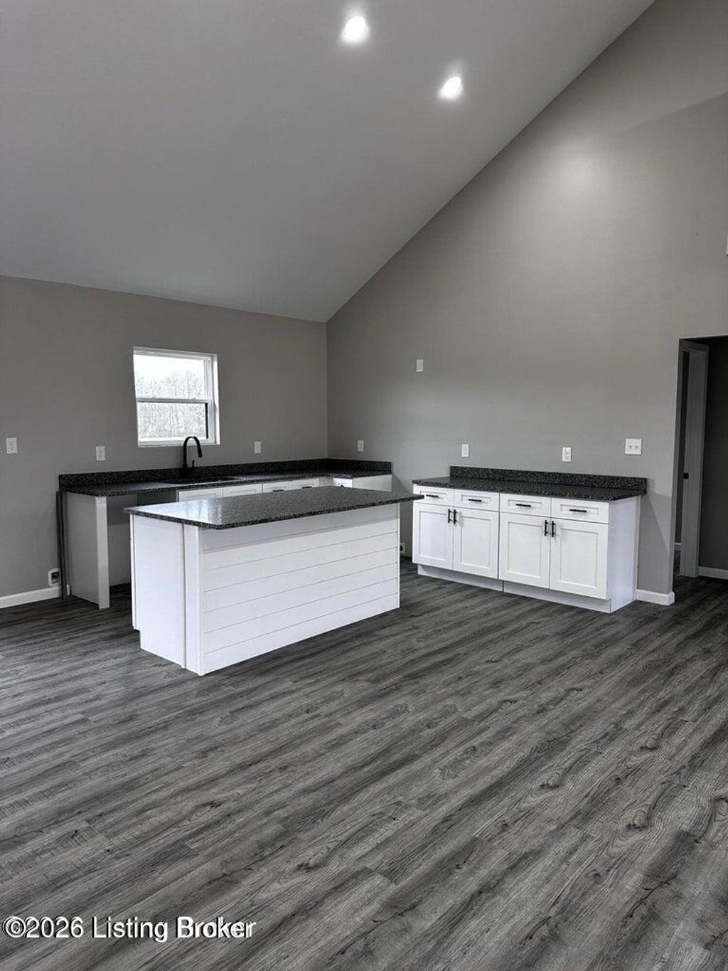 Photo of 15 Luke St, Clarkson, KY 42726 (MLS # 1716093)