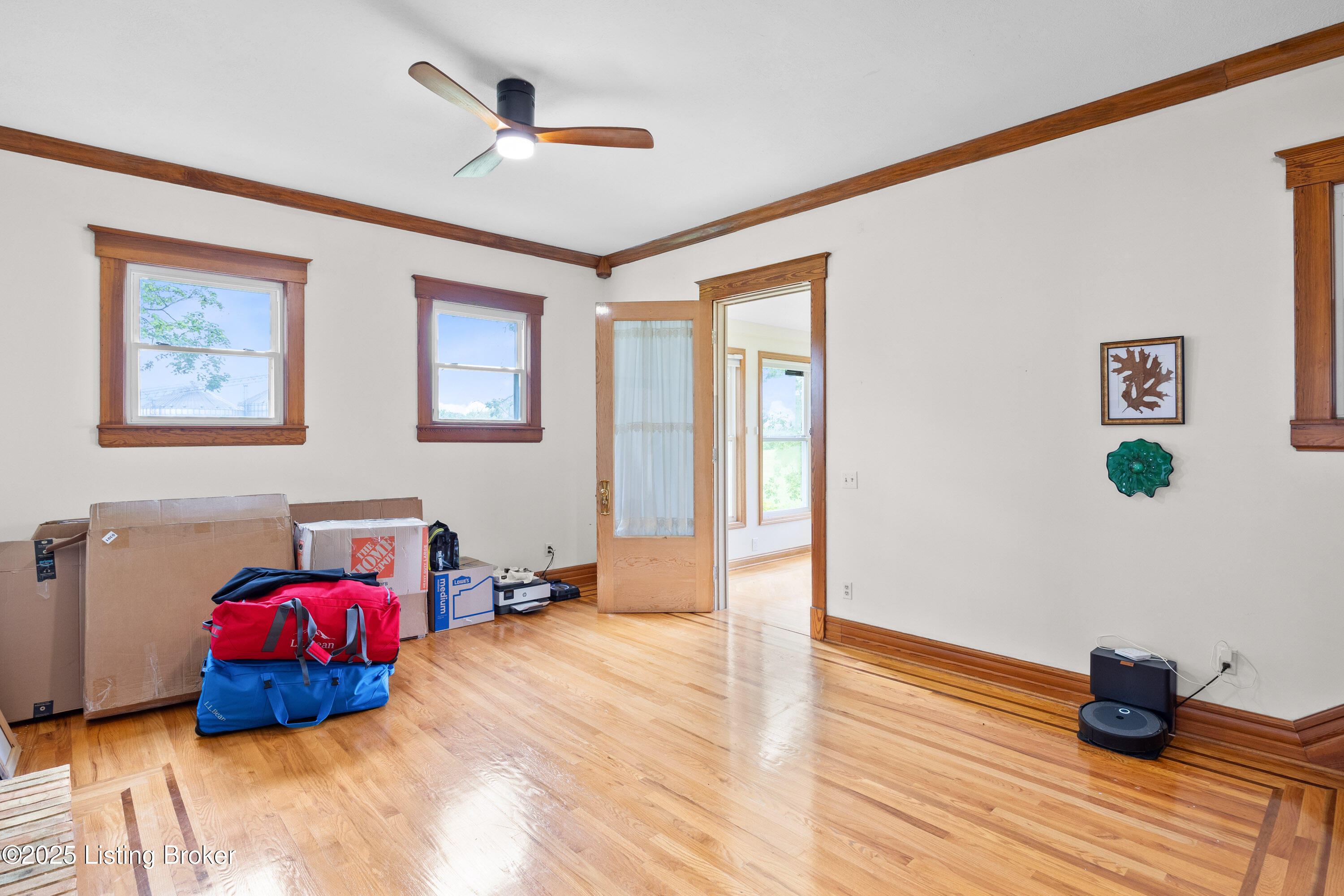 568 Pleasant Grove Loop, Springfield, Pennsylvania image 3