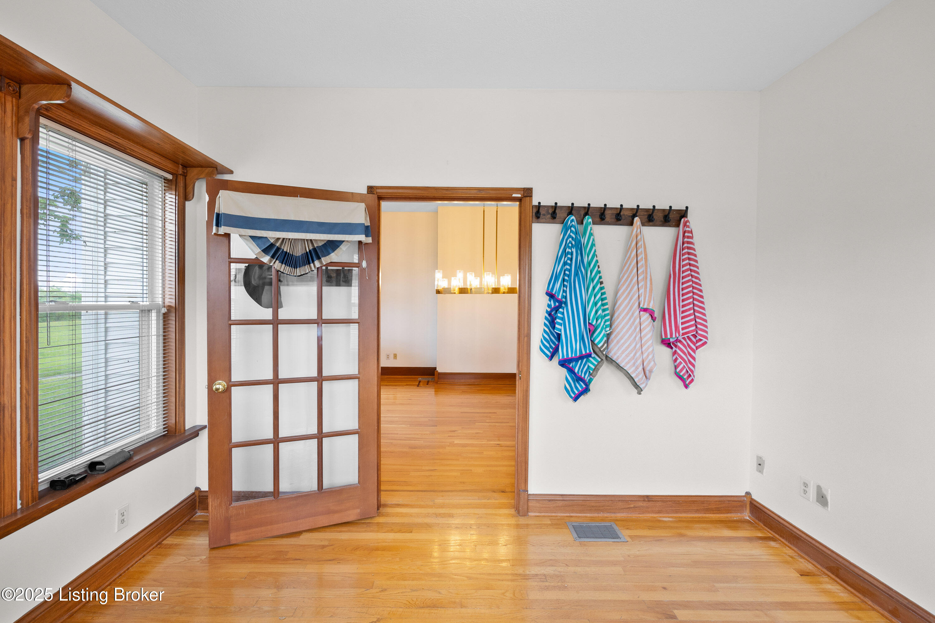 568 Pleasant Grove Loop, Springfield, Pennsylvania image 15