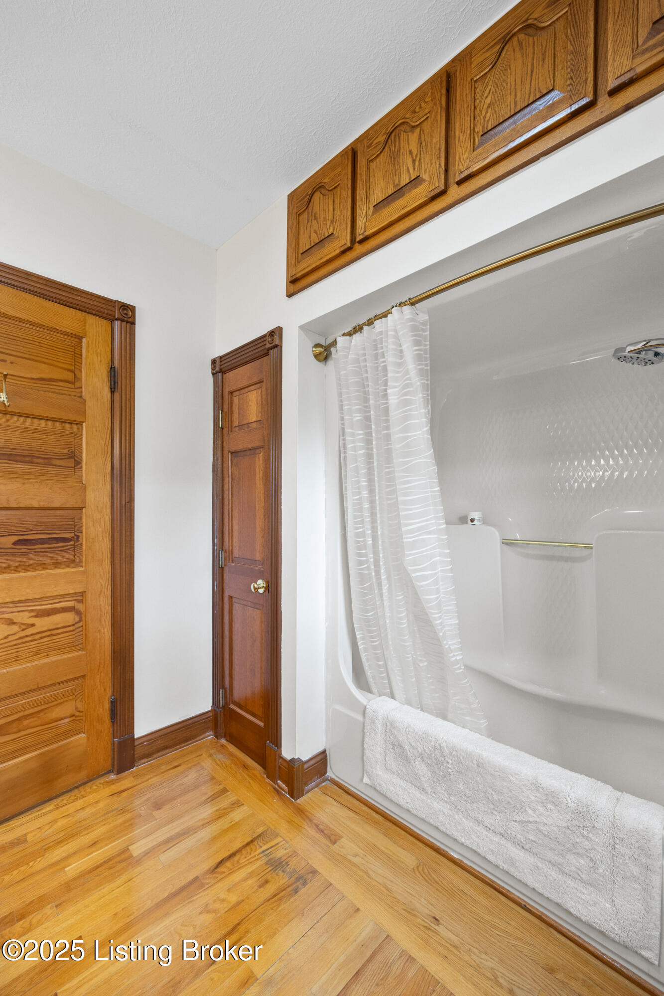 568 Pleasant Grove Loop, Springfield, Pennsylvania image 17