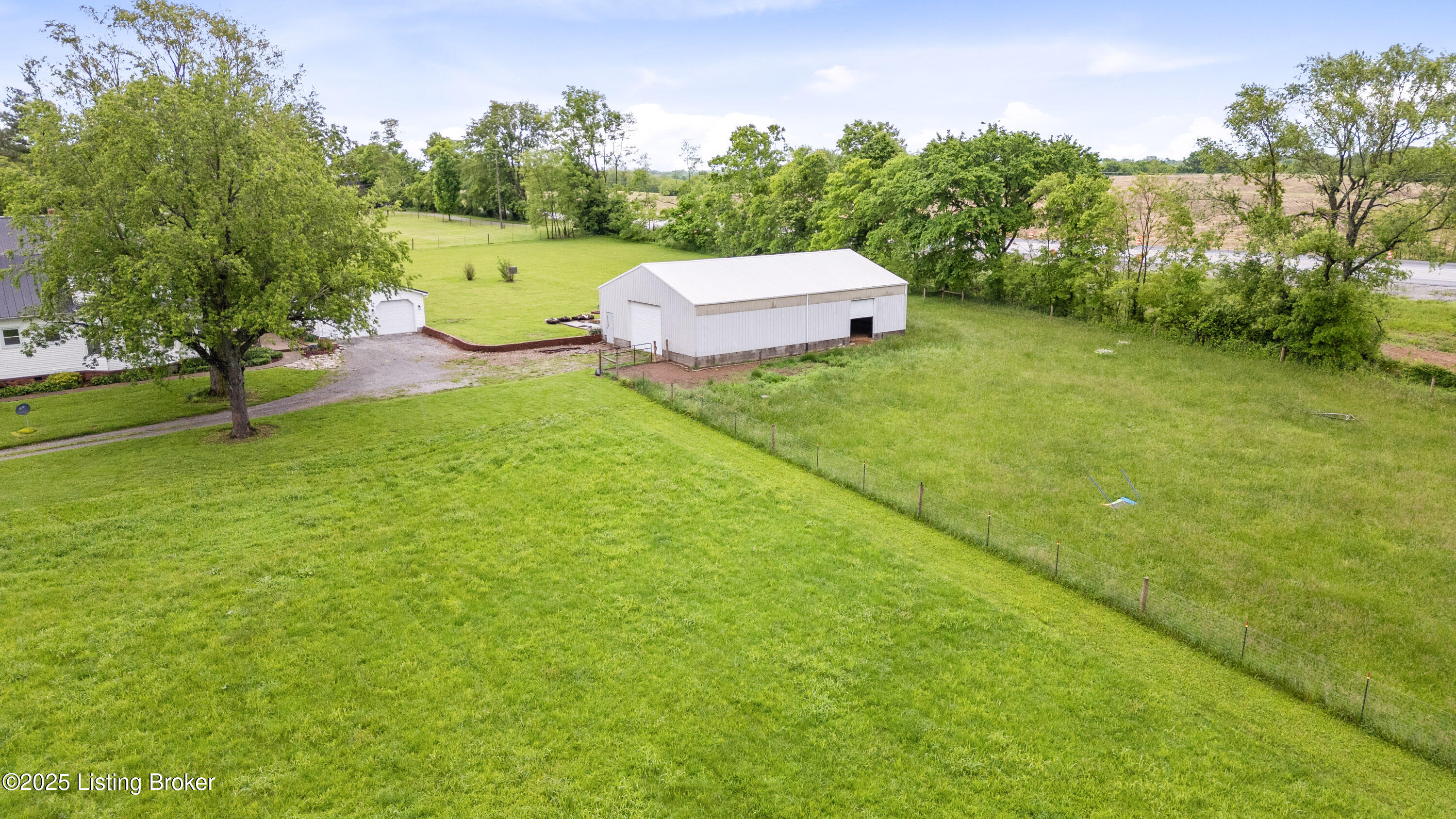568 Pleasant Grove Loop, Springfield, Pennsylvania image 33