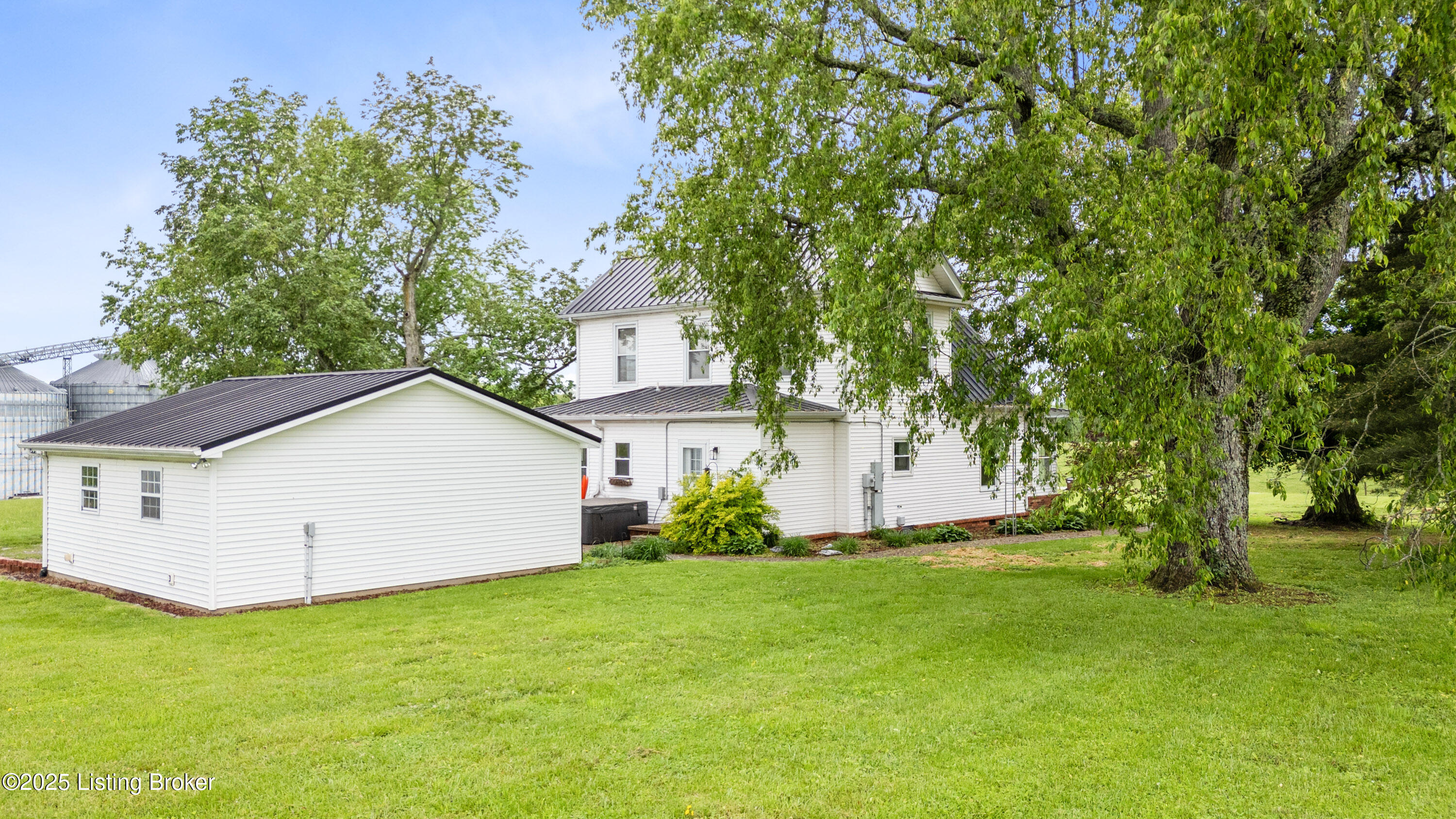 568 Pleasant Grove Loop, Springfield, Pennsylvania image 40