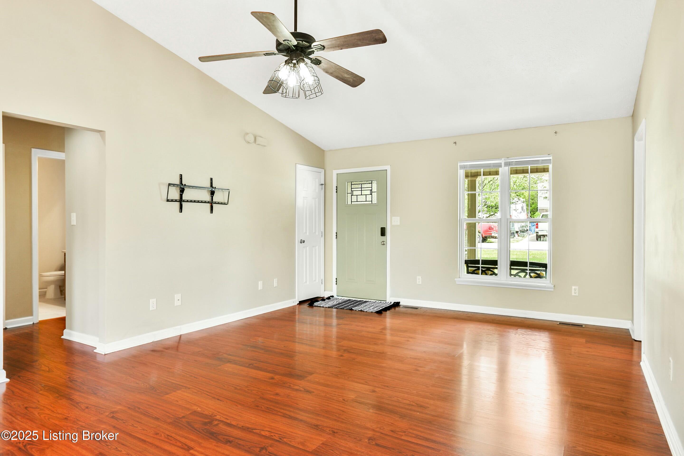 1008 Bradley Dr, Lawrenceburg, Kentucky image 8
