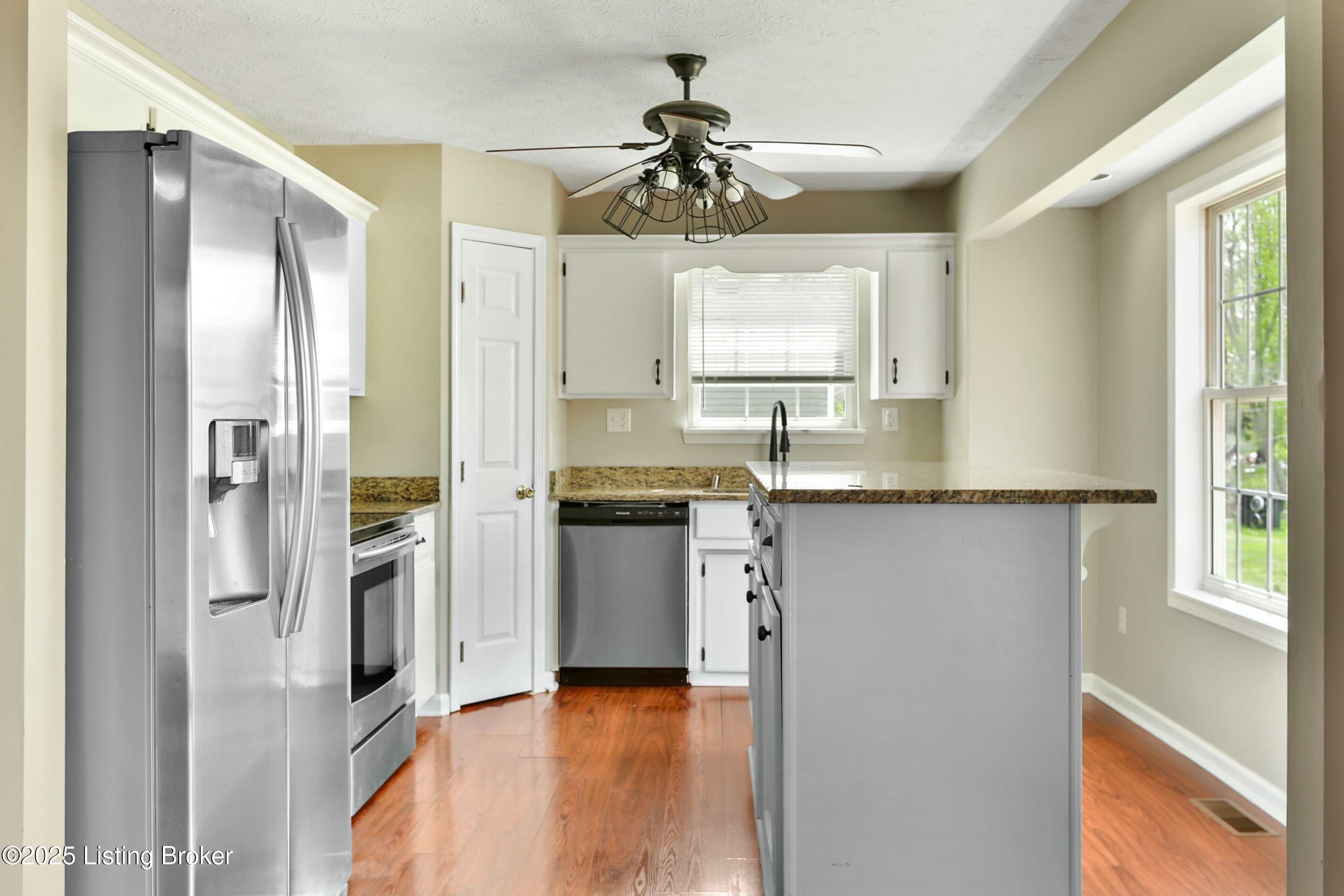 1008 Bradley Dr, Lawrenceburg, Kentucky image 10