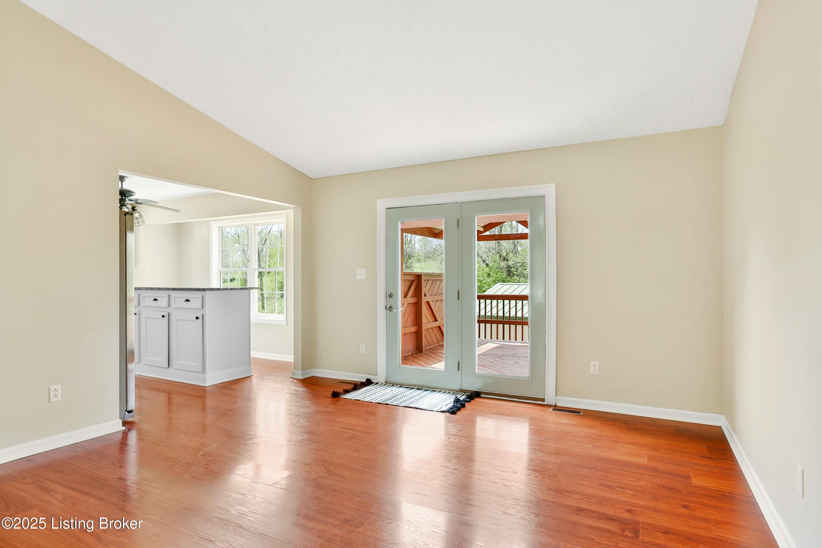 1008 Bradley Dr, Lawrenceburg, Kentucky image 9