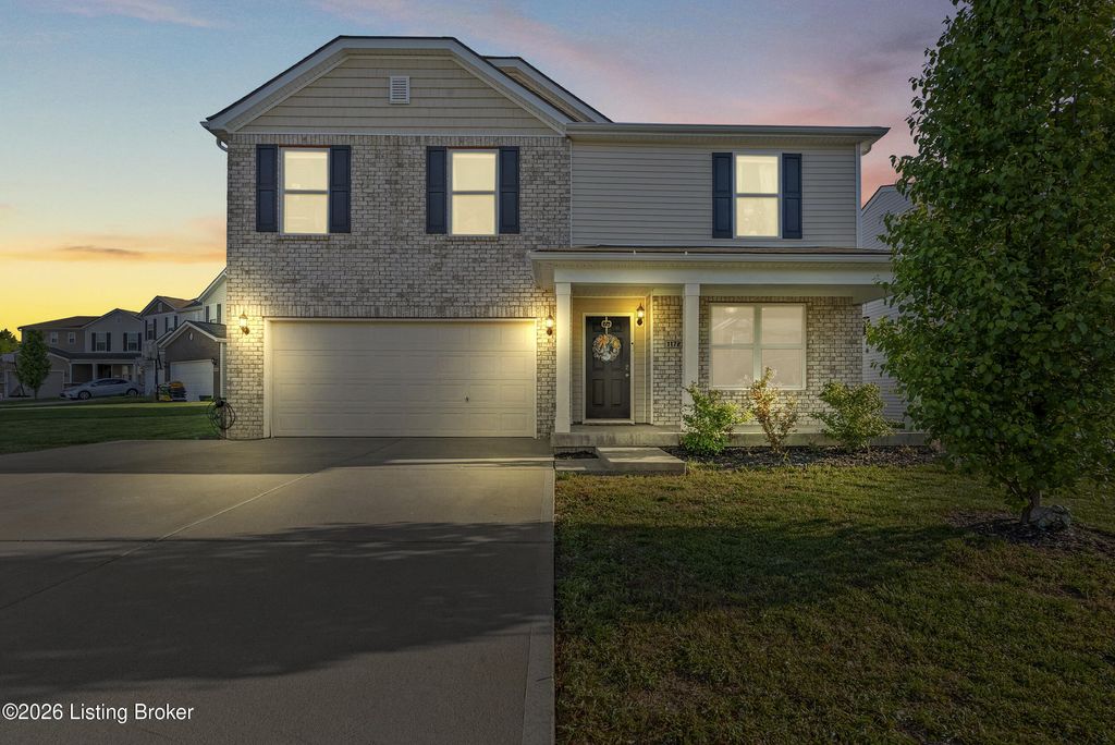 Photo of 11723 Trottingham Cir, Louisville, KY 40299 (MLS # 1715007)