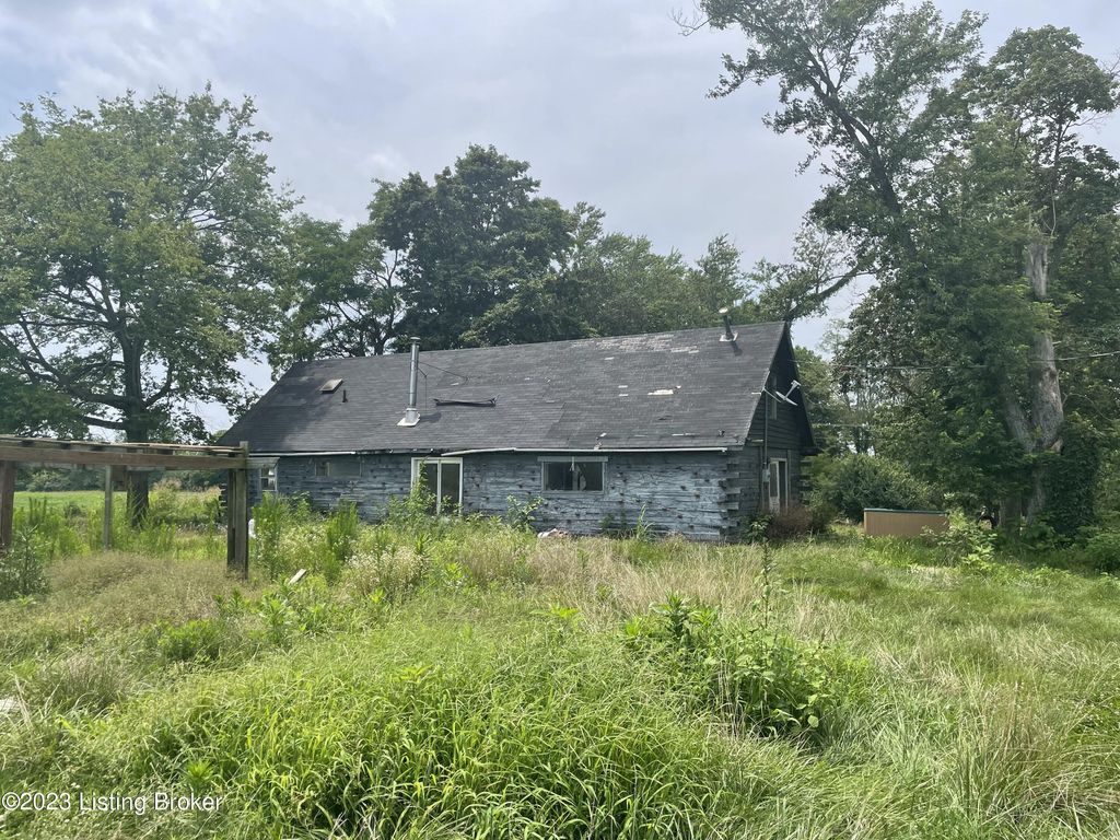 Photo of 738 Logan Station Rd, Shelbyville, KY 40065 (MLS # 1671891)