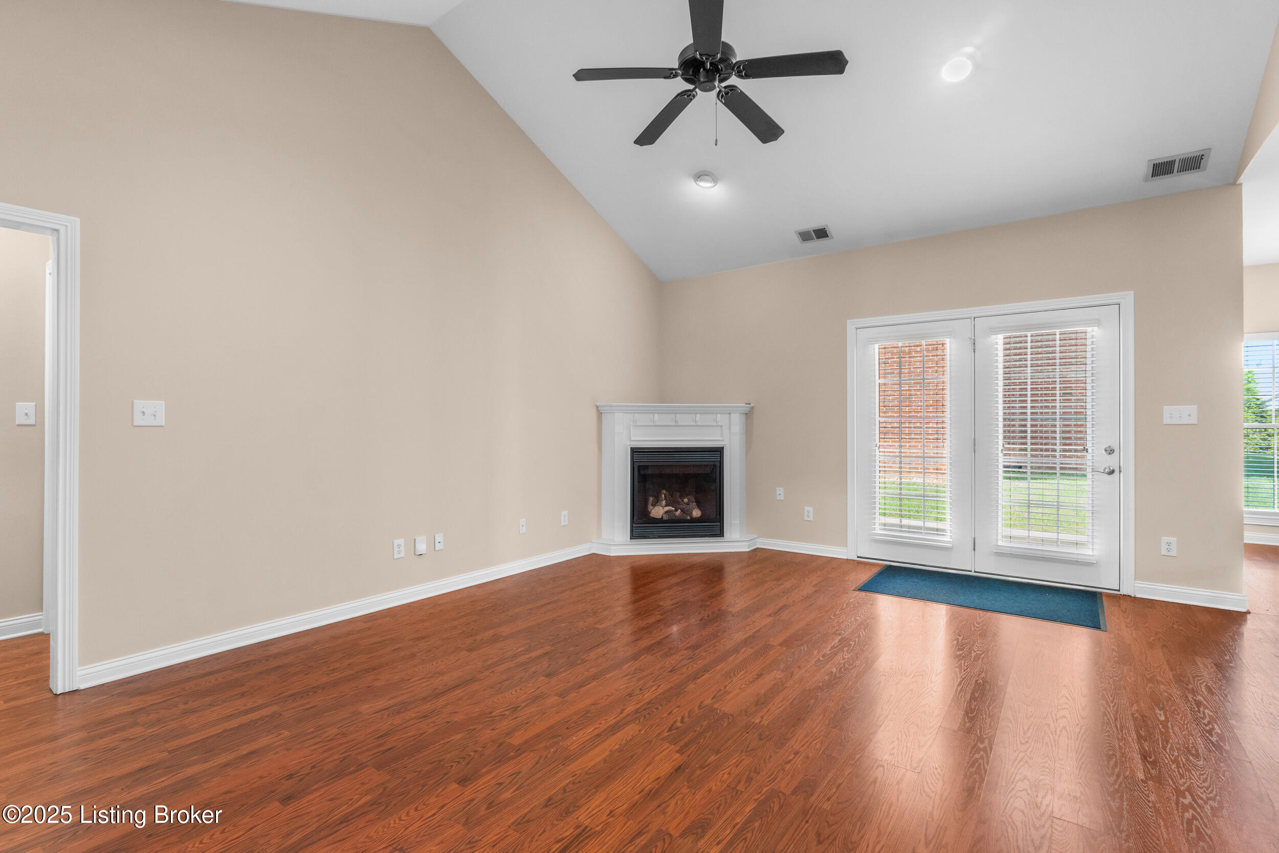 14511 Lake Village Dr, Louisville, Kentucky image 17