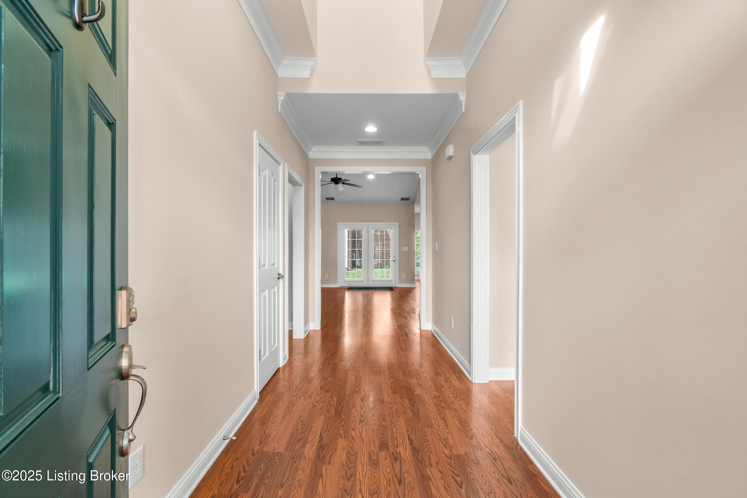 14511 Lake Village Dr, Louisville, Kentucky image 7