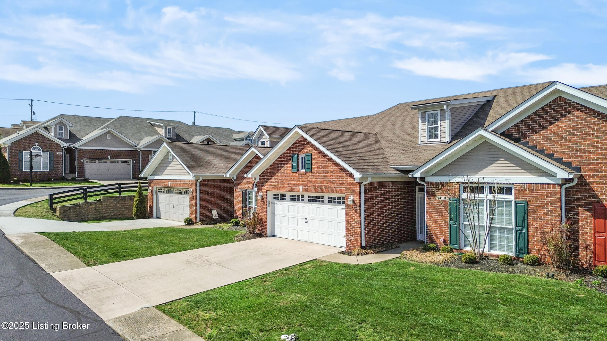 14511 Lake Village Dr, Louisville, Kentucky image 2