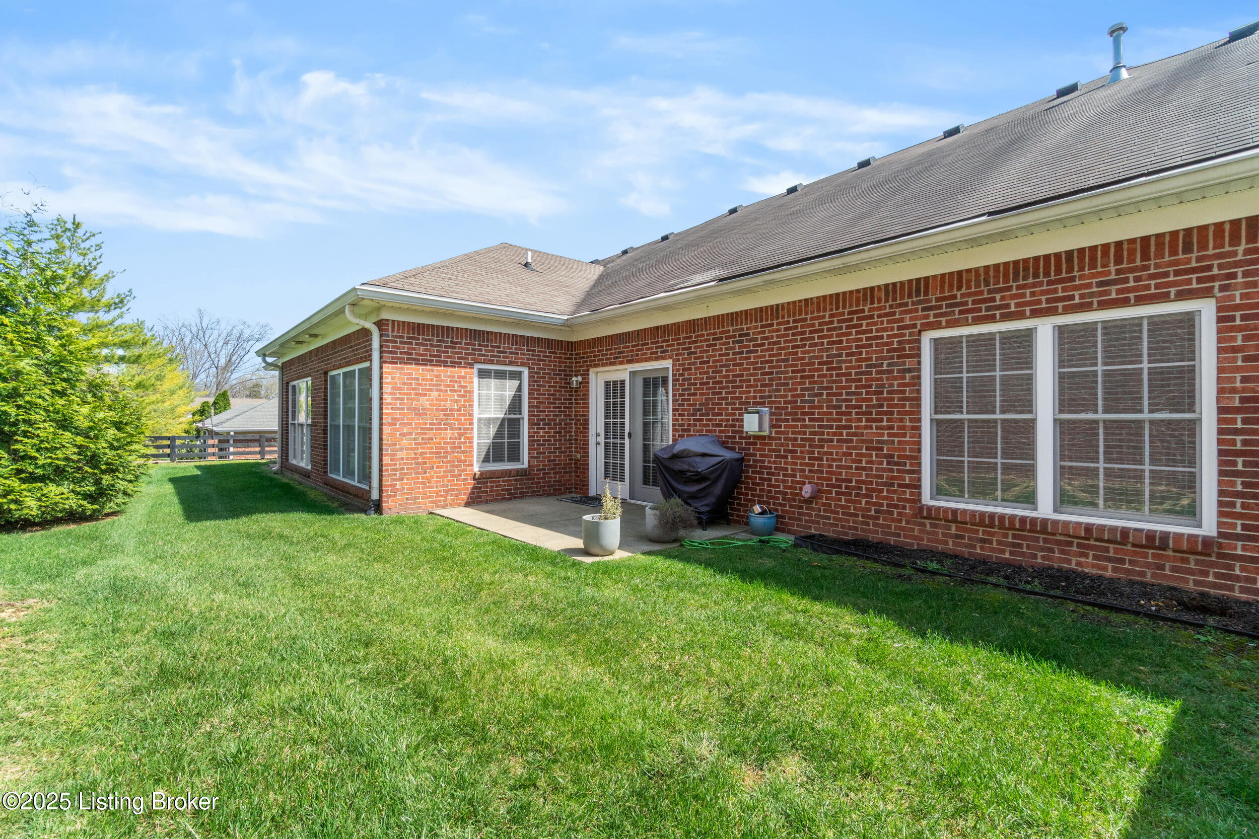 14511 Lake Village Dr, Louisville, Kentucky image 32