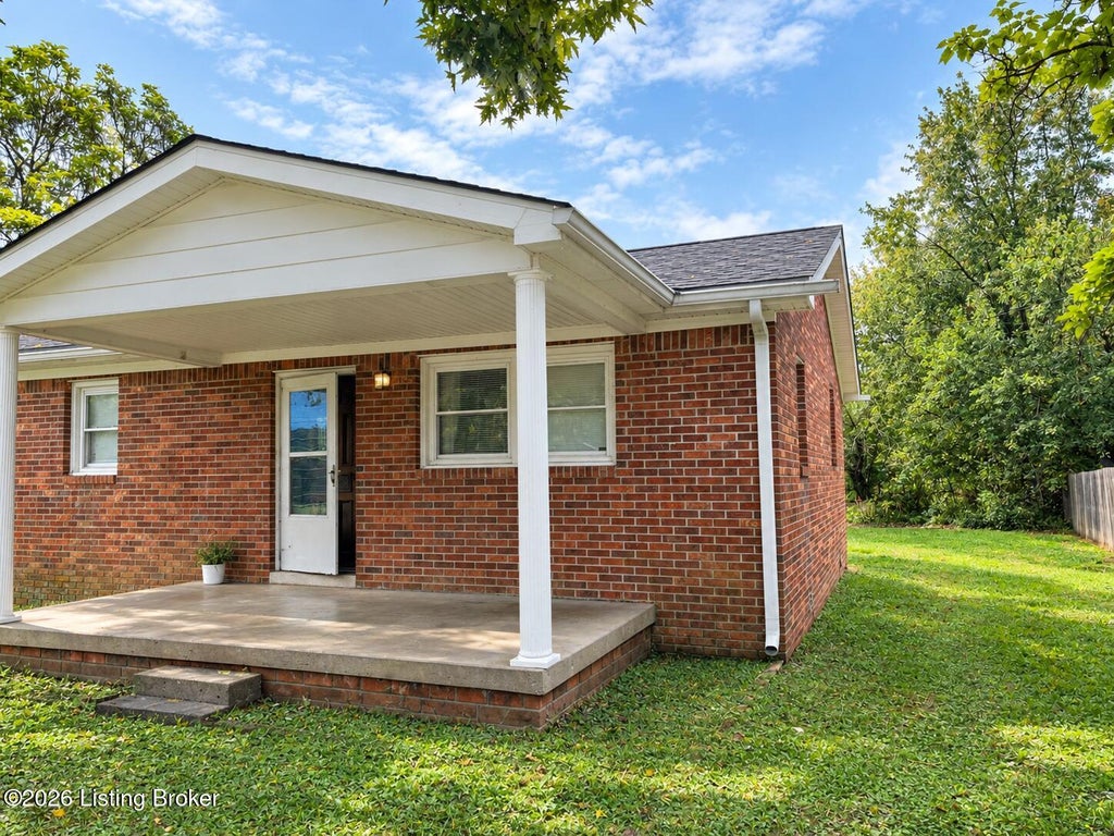 Photo of 559 Belmont Rd, Lebanon Junction, KY 40150 (MLS # 1732434)