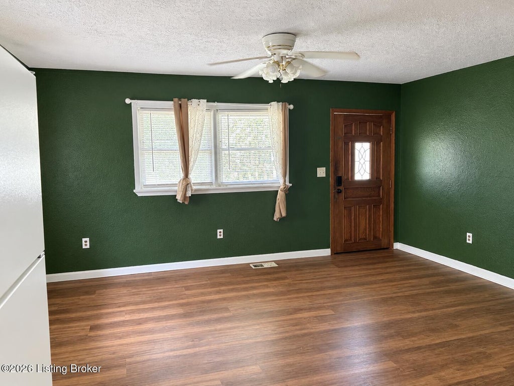 Photo of 559 Belmont Rd, Lebanon Junction, KY 40150 (MLS # 1732434)