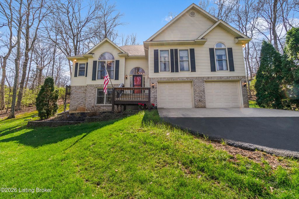 Photo of 3008 Haney Dr, La Grange, KY 40031 (MLS # 1712406)