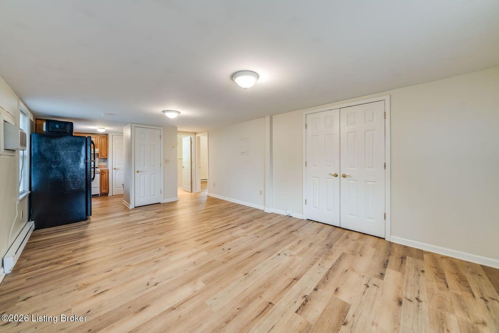 Photo of 1612 Ellwood Ave #1 Rear, Louisville, KY 40204 (MLS # 1707199)