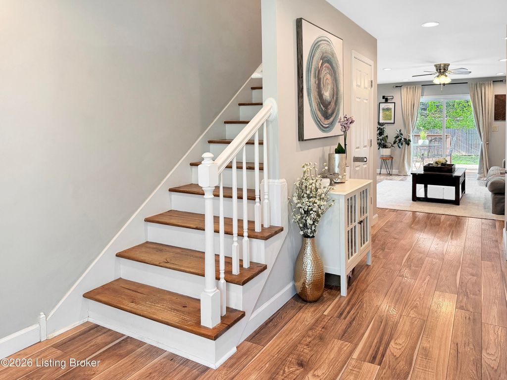 Photo of 3703 Saint Francis Ave, Louisville, KY 40218 (MLS # 1714174)