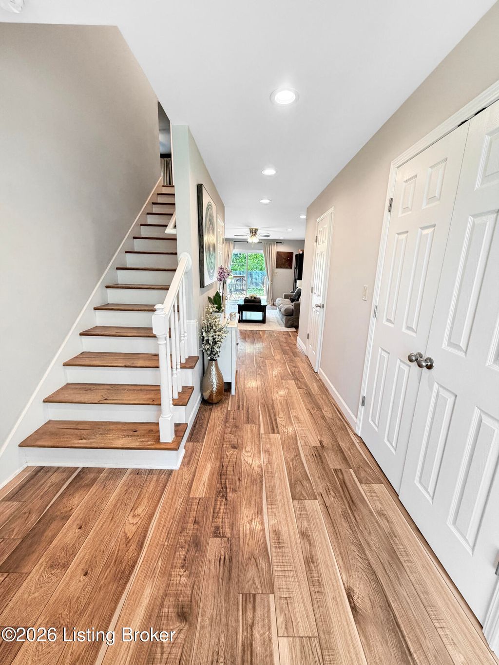 Photo of 3703 Saint Francis Ave, Louisville, KY 40218 (MLS # 1714174)