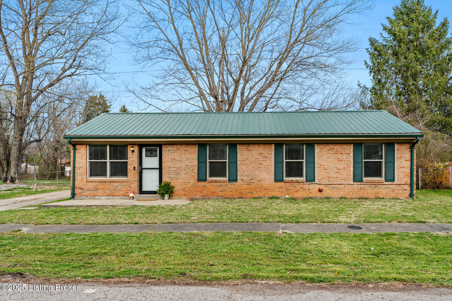 256 Miller Ave, Radcliff, Kentucky image 1