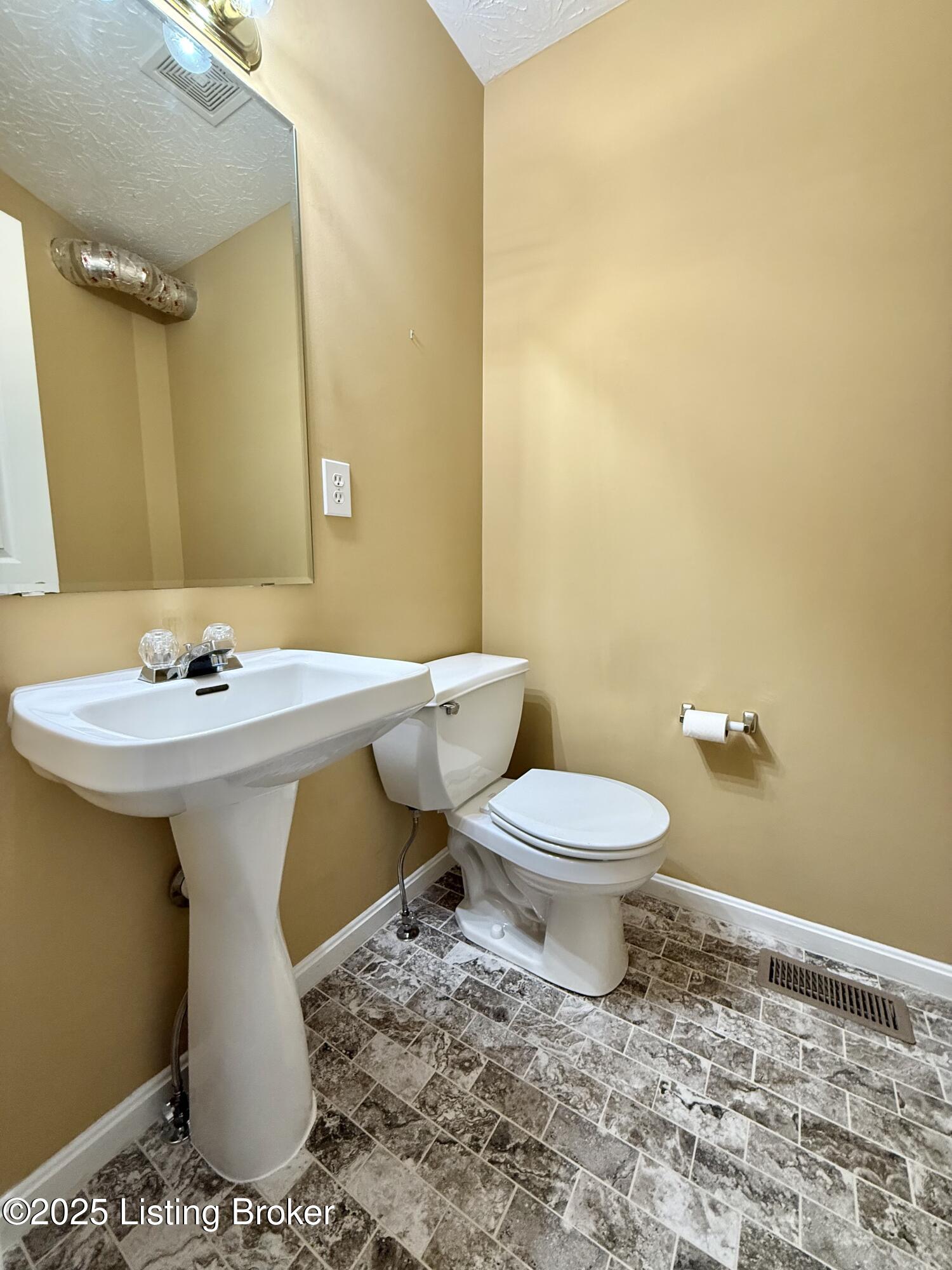 6511 Spencerwood Ct, Louisville, Pennsylvania image 26