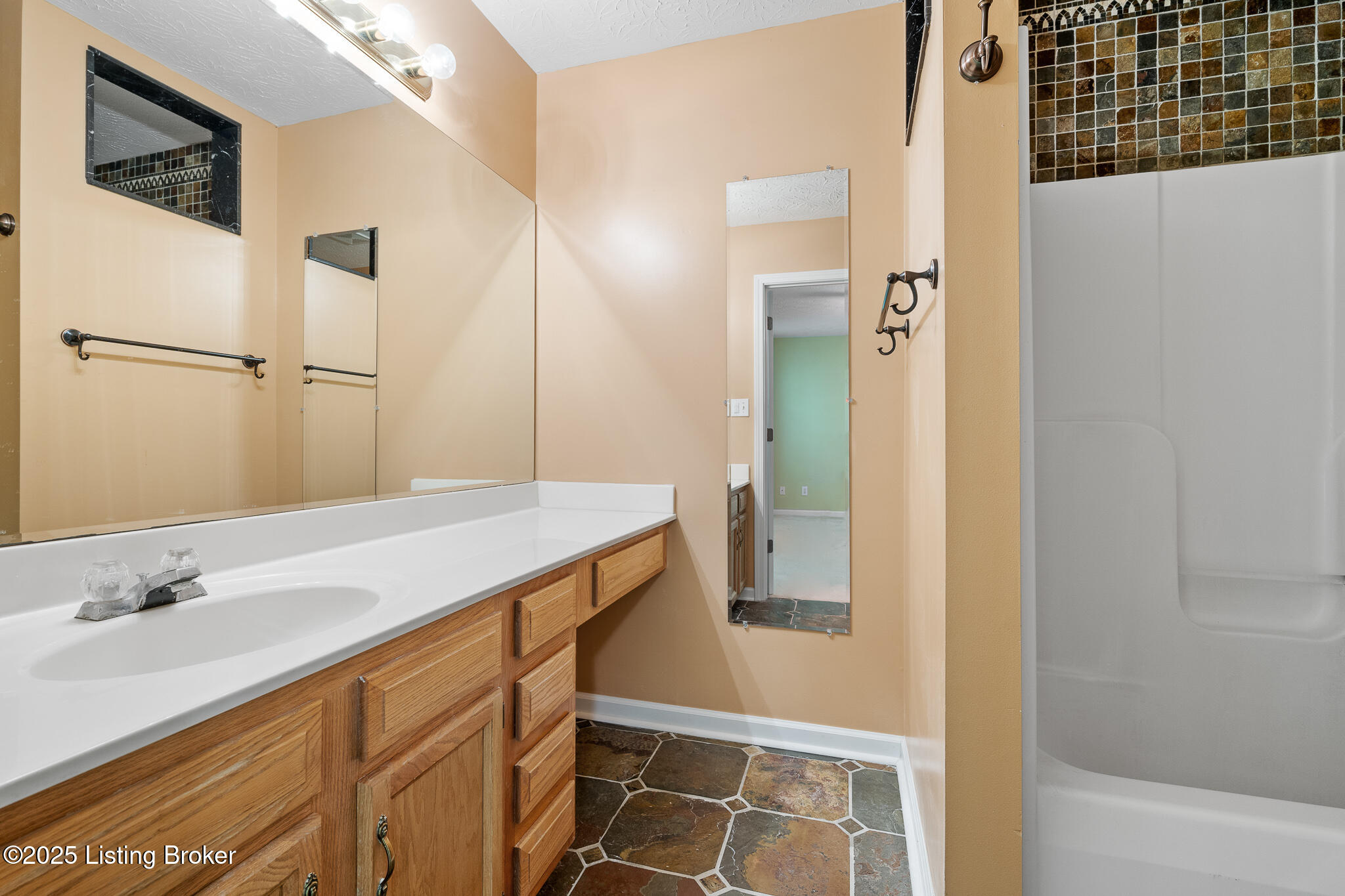 6511 Spencerwood Ct, Louisville, Pennsylvania image 33